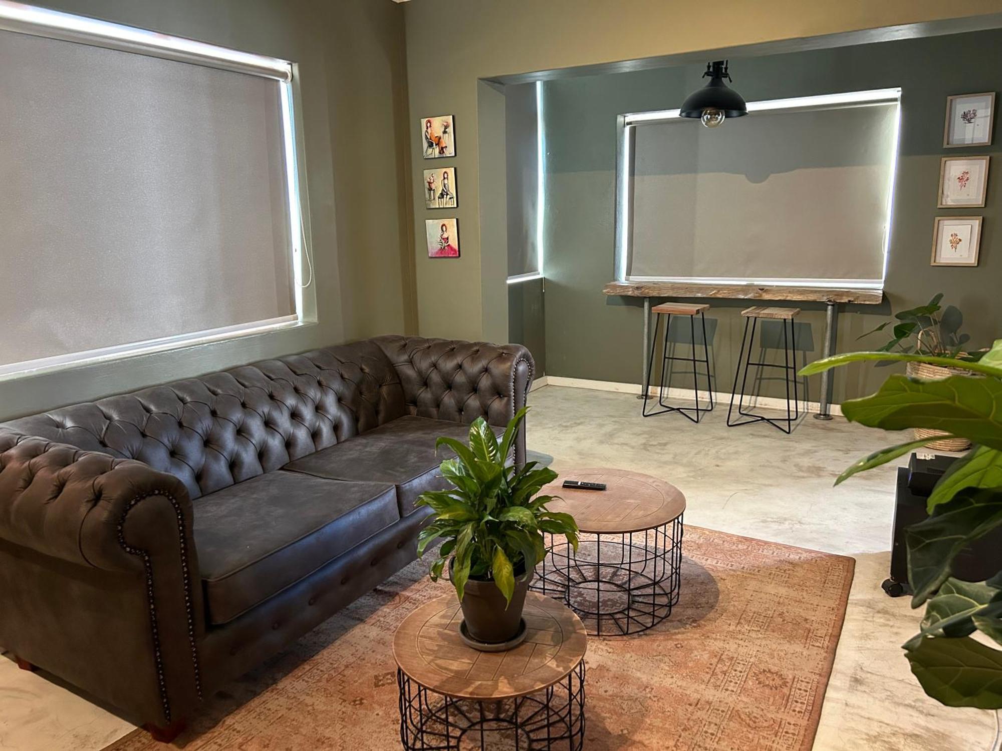 Oak On Main Apartment เฮอร์มานุส ภายนอก รูปภาพ